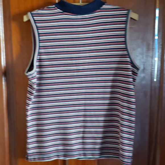 Vintage Y2k Preppy Sleeveless Polo Shirt - Picture 4 of 4